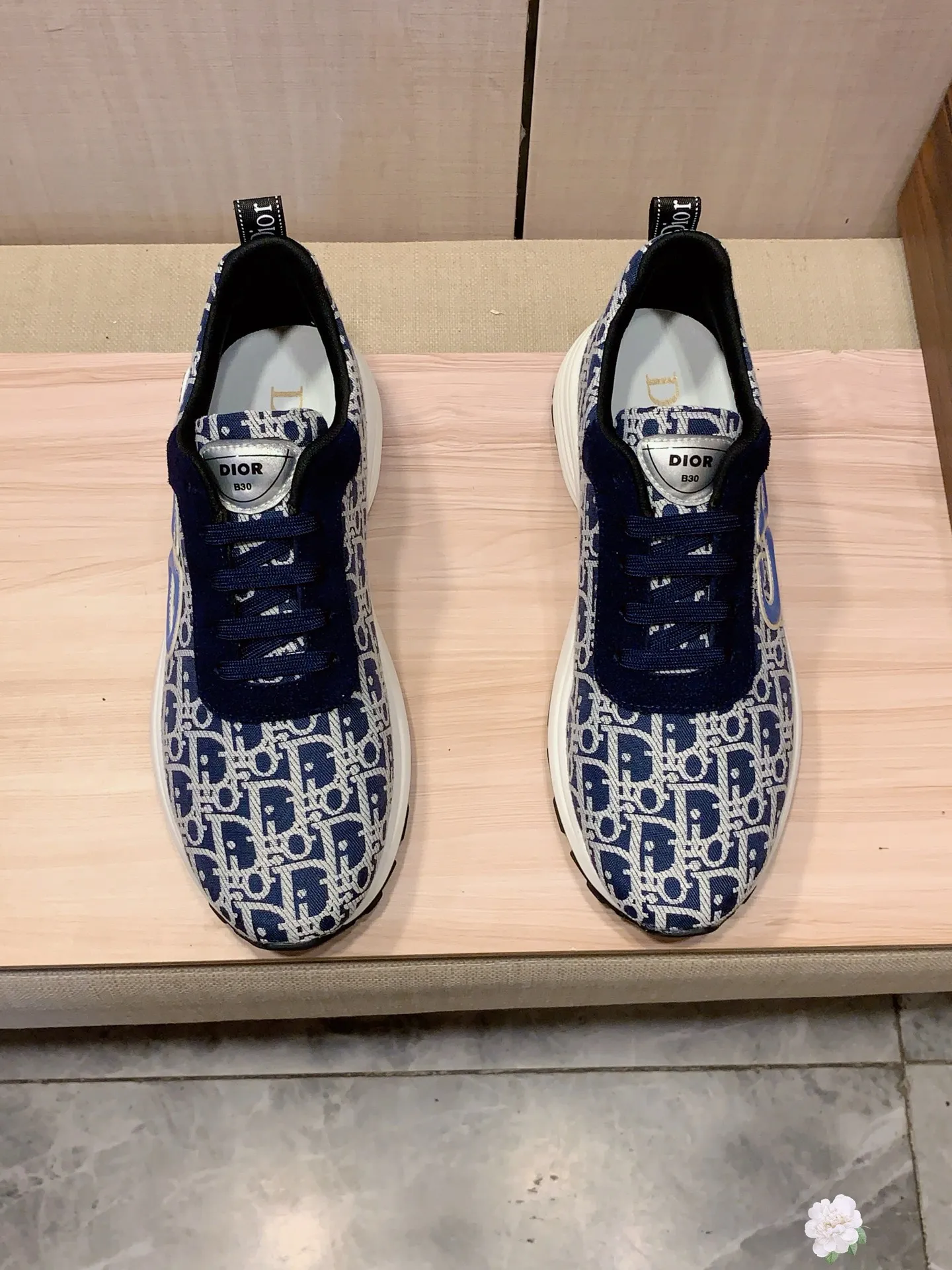 Men's Men's Shoes💰442💰💰🎩🎩[Lightning][Lightning] "Dior DIOR*" The latest and most popular casual shoes, top brand [seduce] luxury ~ purchasing agency, top ~ quality. [Strong] The upper is made of imported breathable cowhide with material ➕ breathable sheepskin feet (•) and fine workmanship. The original stylish and stylish soft rubber wear-resistant and non-slip outsole is light and comfortable on the feet. The real thing looks better when photographed in person. 0121: code: 38-44, 5️⃣ colors selected